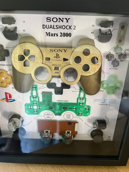 Cadre manette playstation 2 or